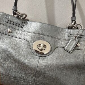 Coach Penelope Carryall
